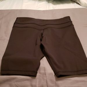 Lululemon black shorts